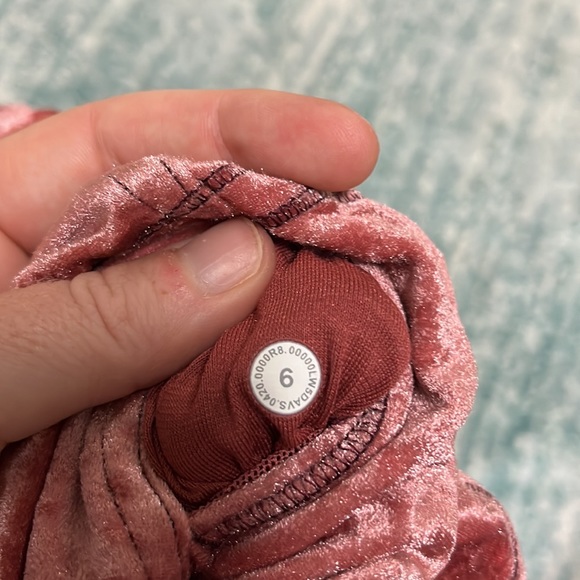 Lululemon Wunder Lounge High-Rise Tight 28" *Crushed Velvet
Soft Cranberry 6 - Picture 6 of 6